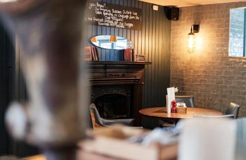 West Ealing Hotel | The Drayton Court Hotel