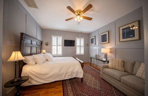 Edenton Bed & Breakfast | The Edenton Collection-Captain's Quarters Inn