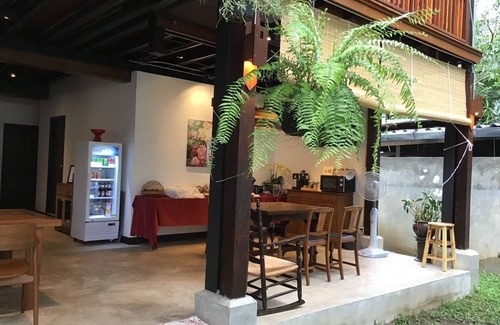 Old City House | The Eight Ratvithi House