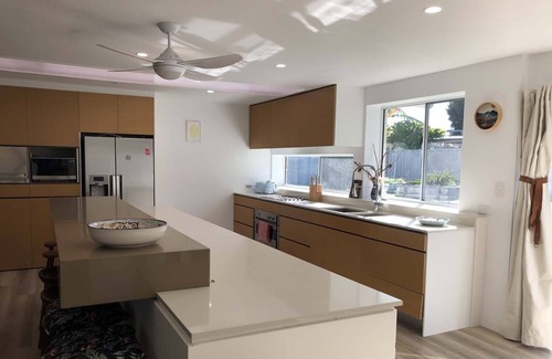 Iluka House | The El Paso Iluka. Sleeps 10