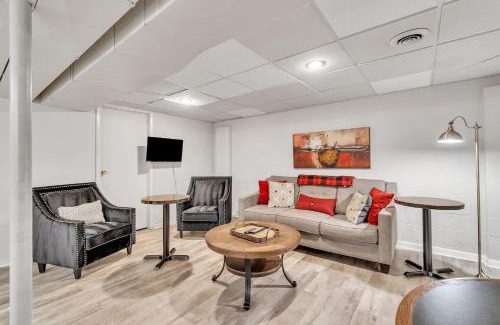 Ann Arbor House | The Elegant Ranch by The Arbor Collection