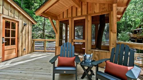 Gatlinburg House | The Elm in Treehouse Grove at Norton Creek