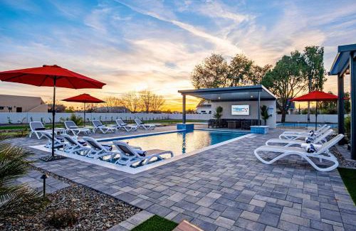 Chandler House | The Epic Resort an Acre of Fun for Everyone
