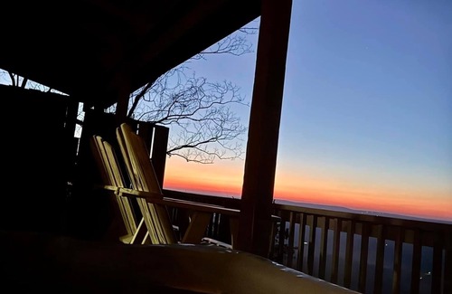 Valley Head Cabin | The Escape-views of 3 states w/hot tub