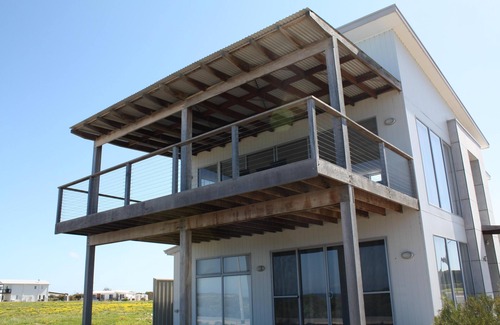 Warrenben House | The Esplanade - Large Modern holiday home with spectacular sea Views
