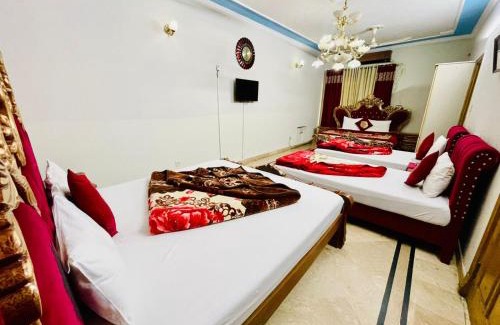 G-9 Sector Bed & Breakfast | The Excel Lodge