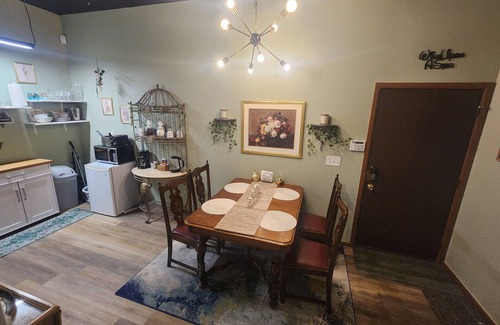 Monroe Cottage | The Fairytale Cottage at High Rock Castle