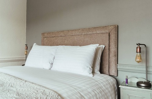 Painswick Hotel | The Falcon Painswick