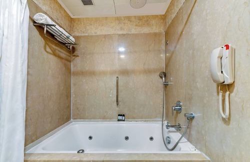 Rajkot Hotel | The Fern Residency Rajkot