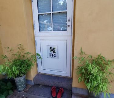 Arnager House | The FIG Studio - "Den Gule Svane" Guest House - near Rønne & Beach