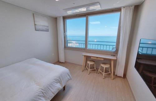 Haeundae Hotel | The First Ocean Songjeong