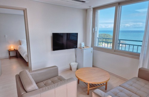 Haeundae Apartment | The First Ocean Songjung