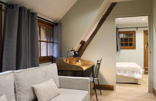 Vattetot-sous-Beaumont Bed & Breakfast | The Flaubert bedroom in the authentic and newly renovated cottage La Chaumière Normande