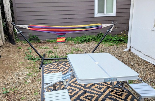 Logsden Cottage | The Flipper: 2BR Coastal Cottage Walk to Depoe Bay, Hot Tub & Arcade & Fire Pit