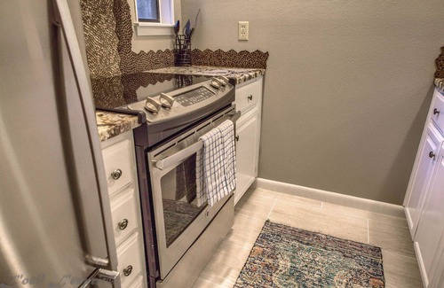 New Braunfels Condo | THE FLOAT INN 3! Across from Schlitterbahn! Walk to Downtown New Braunfels!