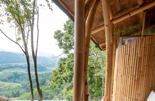 Klungkung Villa | The Floating Treehouse Villa By Avana - A Dreamy Treehouse with a View