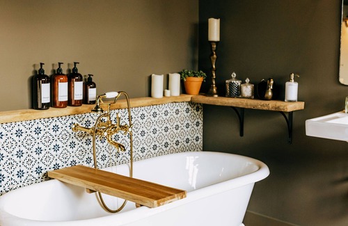 Central East Austin Hotel | The Frances Modern Inn