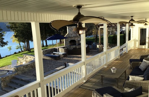 Huddleston House | The Fun Spot 2 -Tranquil Home and Dock; Stunning Views of the Lake & Mtn- Enjoy!