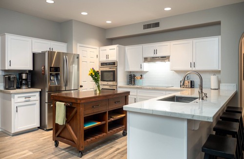Pinnacle Peak House | The Funky Saguaro, 5 BR, pool/hottub, dog friendly