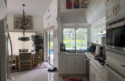 Sugarmill Woods House | The Gallery 4-bedroom house in amazing Homosassa with AC, WiFi. Enjoy your stay.