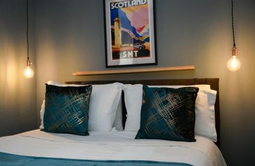 Oban Apartment | The Gallery Apartment - Spacious, Town Centre, Walkable to Ferry Terminal,
