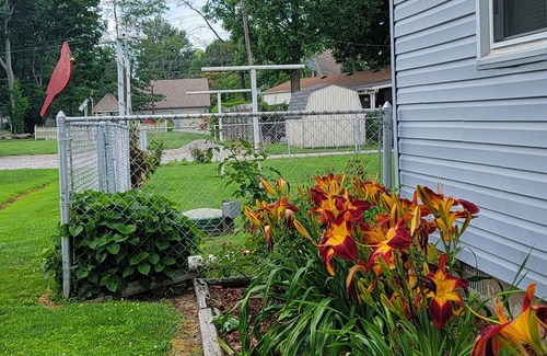 Annapolis House | THE GARDEN HOUSE A FEW BLOCKS FROM THE WORLD'S LARGEST & FAIRVIEW PARK