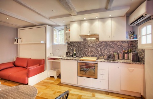 Valbonne Apartment | THE GARDEN OF THE VILLAGE IN VALBONNE (3 *): live in-out