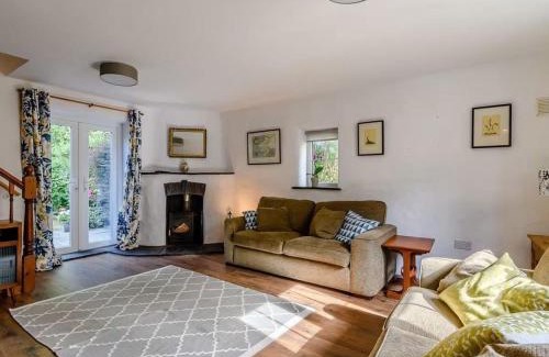 Castlemorris House | The Gatehouse at Y Gwesty Bach