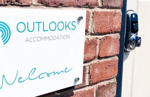 Chester Apartment | The Gathering Chester 4 Sleeps 14 Very Close to City Centre