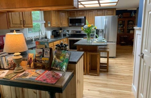 Hendersonville House | The Gathering Place 25 Minutes to Asheville