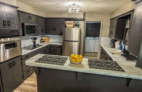 Seiling House | The Gifted Stay @ Seiling - 3BR/2BA In The Heart of Western Oklahoma!