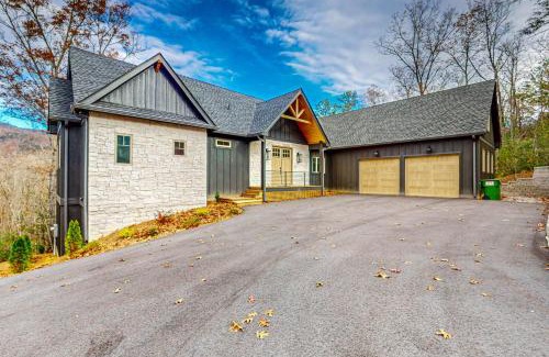 Sautee Nacoochee House | The Gilded Owl