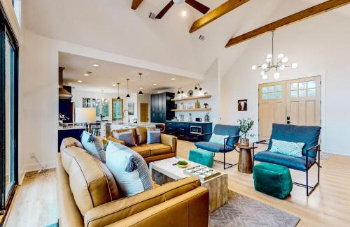 Sautee Nacoochee House | The Gilded Owl