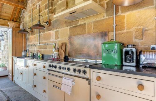 Swainby House | The Gin Gang