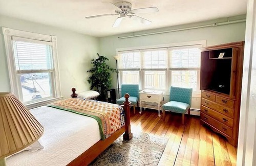 Onset Hotel | The Glen Cove Hotel & Restaurant