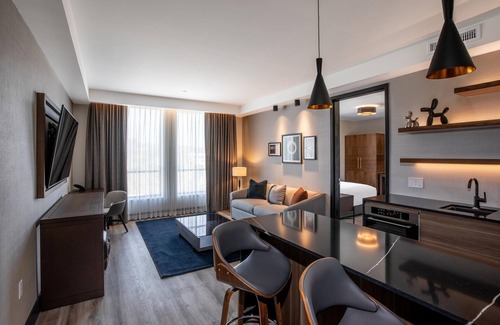 Rossmoyne Hotel | The Glenmark, Glendale, a Tribute Portfolio Hotel