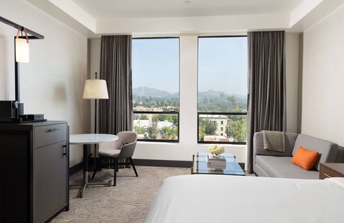 Rossmoyne Hotel | The Glenmark, Glendale, a Tribute Portfolio Hotel