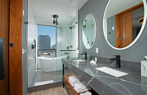 Rossmoyne Hotel | The Glenmark, Glendale, a Tribute Portfolio Hotel