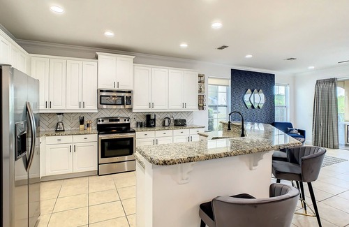 Reunion Villa | The Golden Bear Villa | Private Pool & Theater