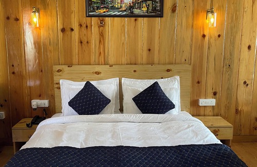 Mukteshwar Hotel | The Golden Castle Hotels