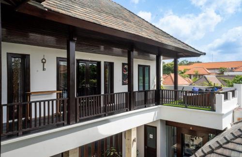 Sunset Road Villa | The Golden Serendipity Villa Seminyak
