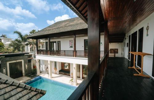 Sunset Road Villa | The Golden Serendipity Villa Seminyak