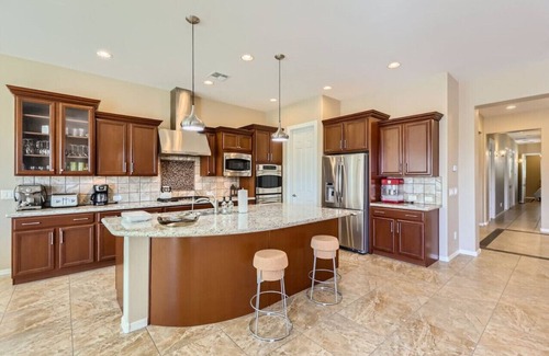 Montecito in Estrella House | The Good Life + Putting Green + Spool
