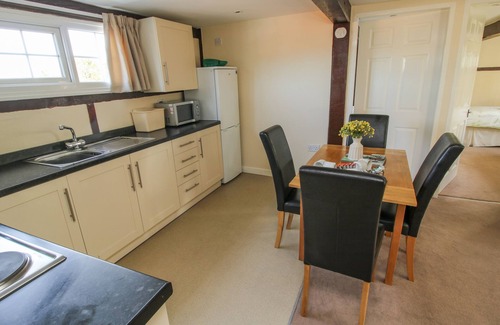 Nantwich Cottage | THE GRAIN STORE, pet friendly, with a garden in Wrenbury