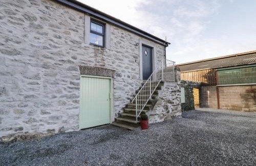 Caergeiliog House | The Granary