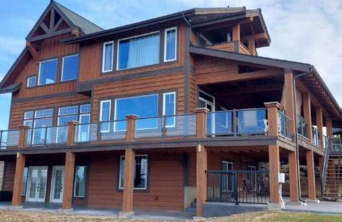 Colbert House | The Grand Getaway at Green Bluff