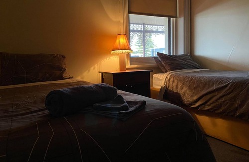 Mount Muirhead House | The Grand Hotel - Room 2