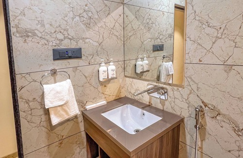 Dabhoi Hotel | THE GRAND KD HOTEL