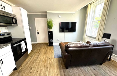 Wilmington Apartment | The Grayson at Park Place - Historic Charm Meets Modern Comfort