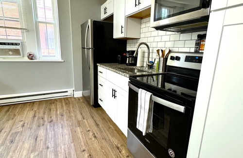 Wilmington Apartment | The Grayson at Park Place - Historic Charm Meets Modern Comfort